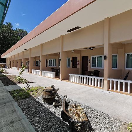 Port Royale Waterpark Resort Dumaguete City Eksteriør billede